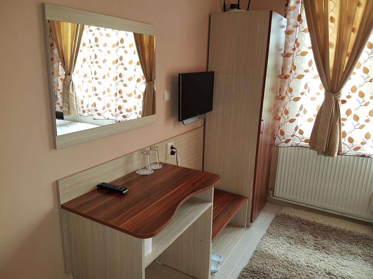 Family Hotel Zhelkovi - Olympia Kharmanli Zewnętrze zdjęcie